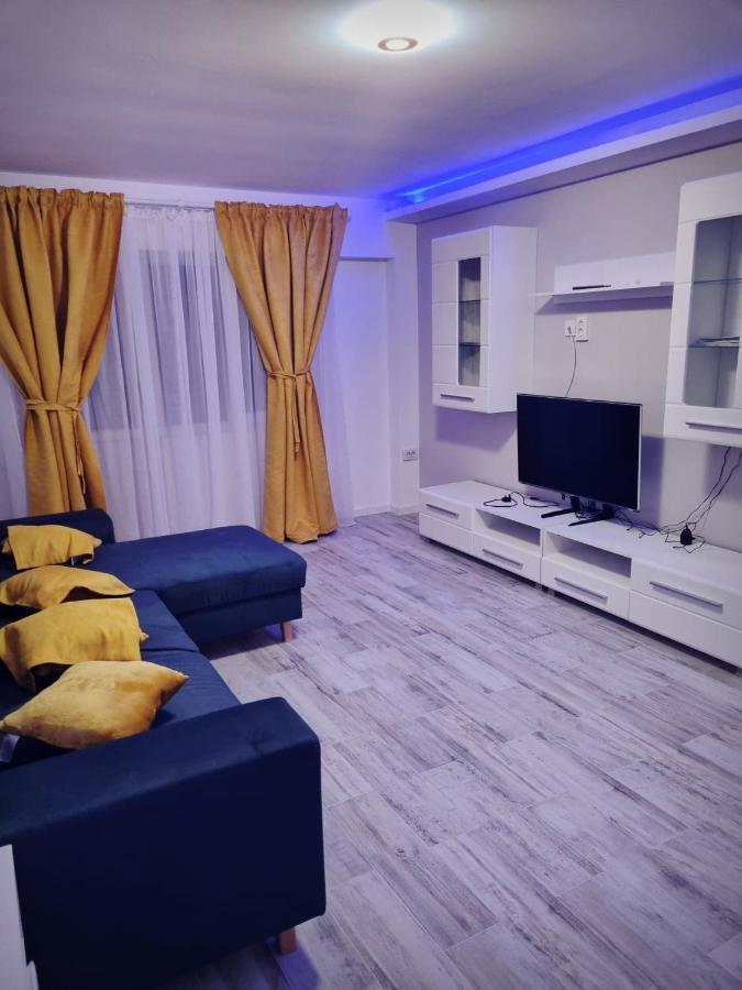 Luxurious Apartment With 3 Rooms And 2 Bathrooms In Corabia Exterior foto